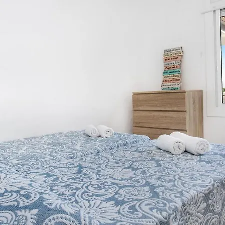 Rosas Villa Blanes